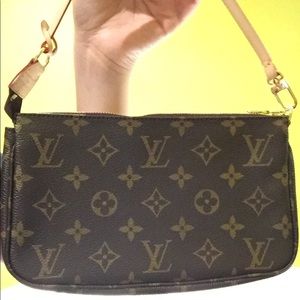 louis vuitton pochette accessoires (BRAND NEW)
